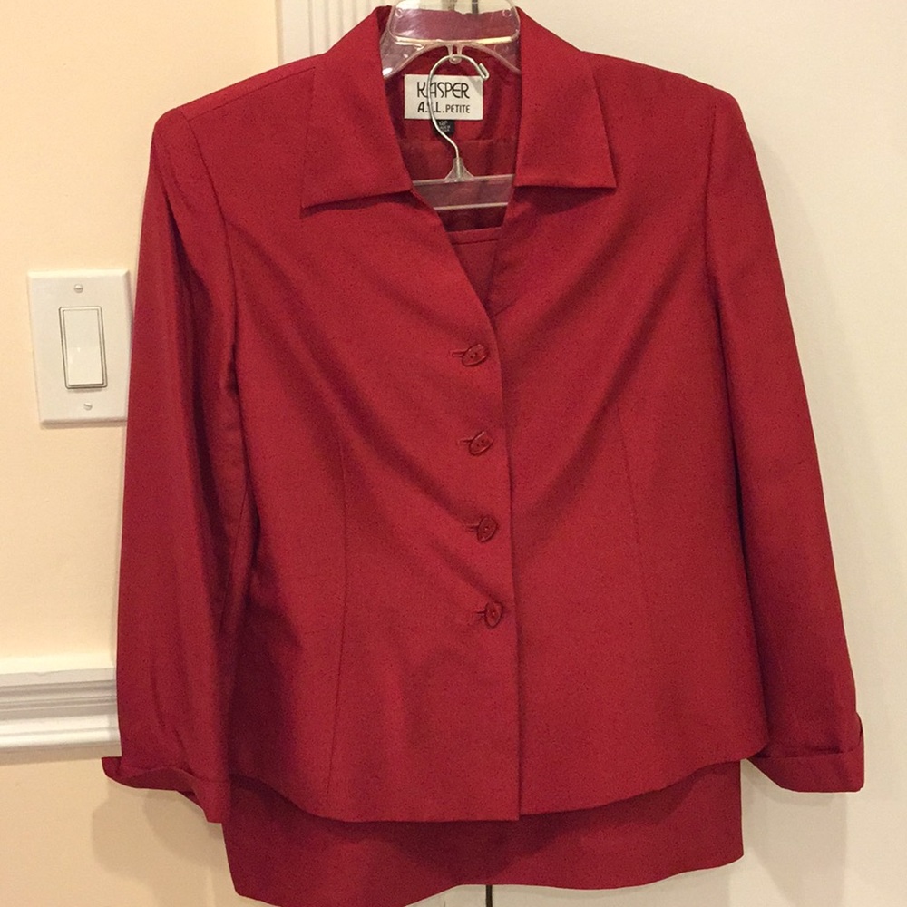 Kasper Dressy Skirt Suit. 100% Silk.